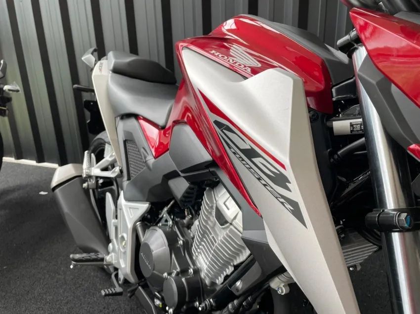 CB 300F TWISTER CBS 0KM. - Foto 5