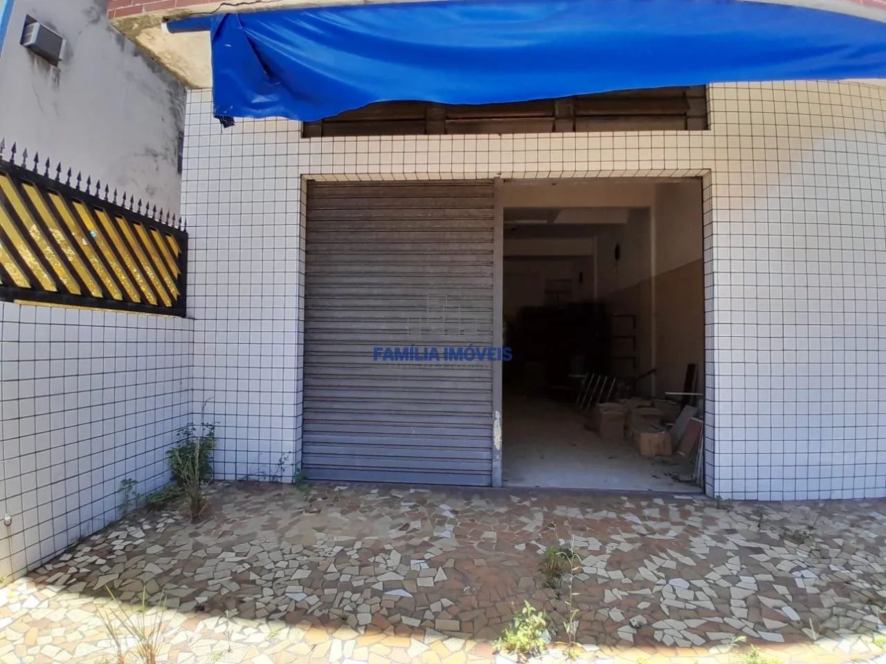 Loja térrea para alugar no Parque Bitarú em São Vicente