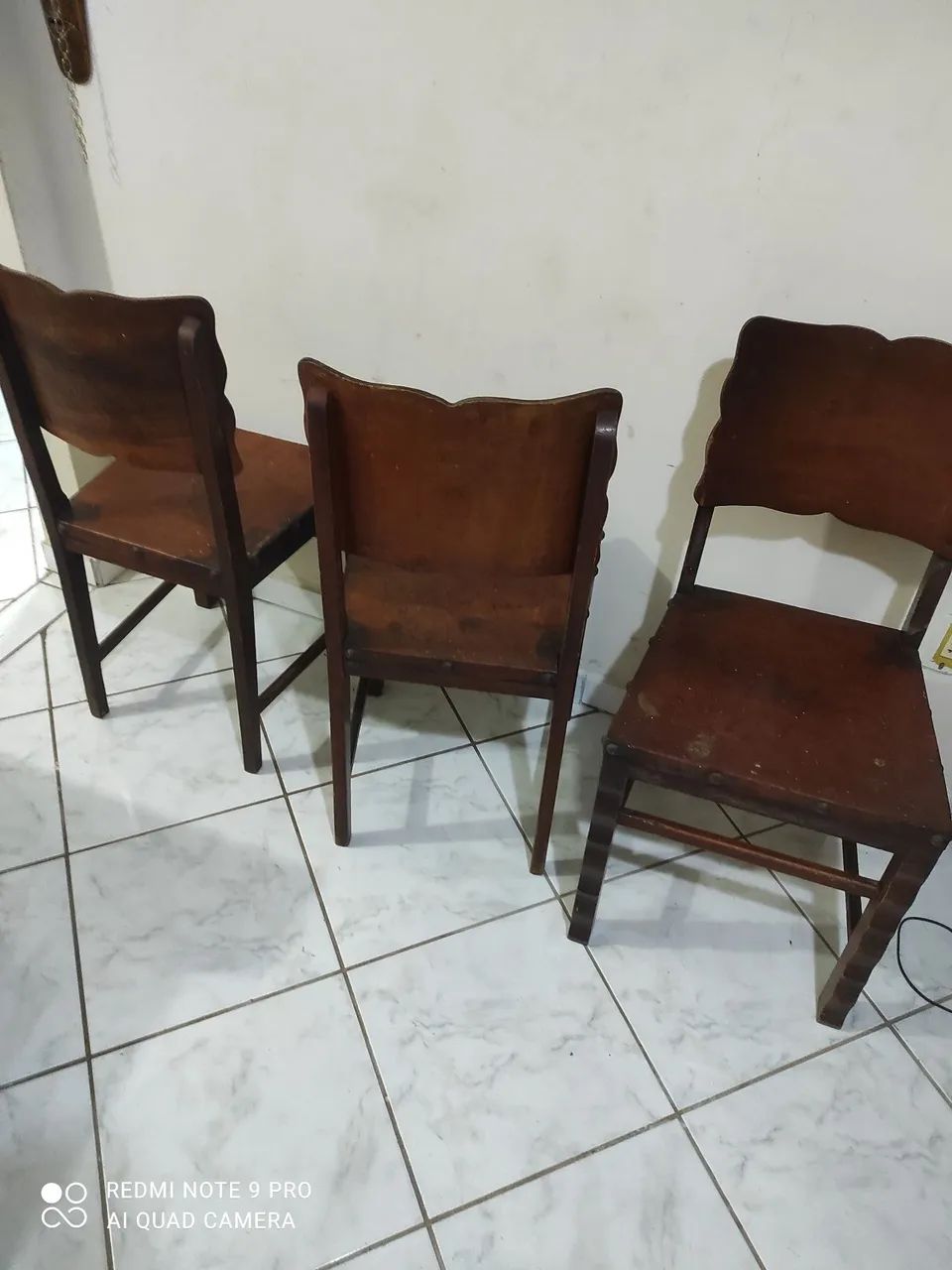 Cadeiras antigas, acento de couro: - Foto 4
