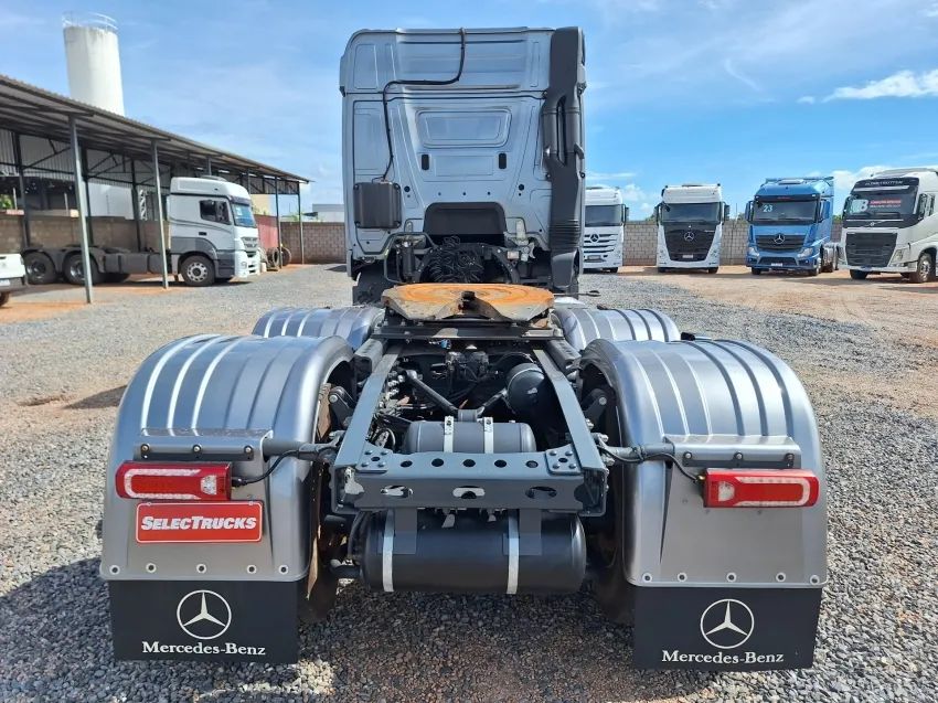 MB Actros 2651S ano 23/24 Cinza. - Foto 5