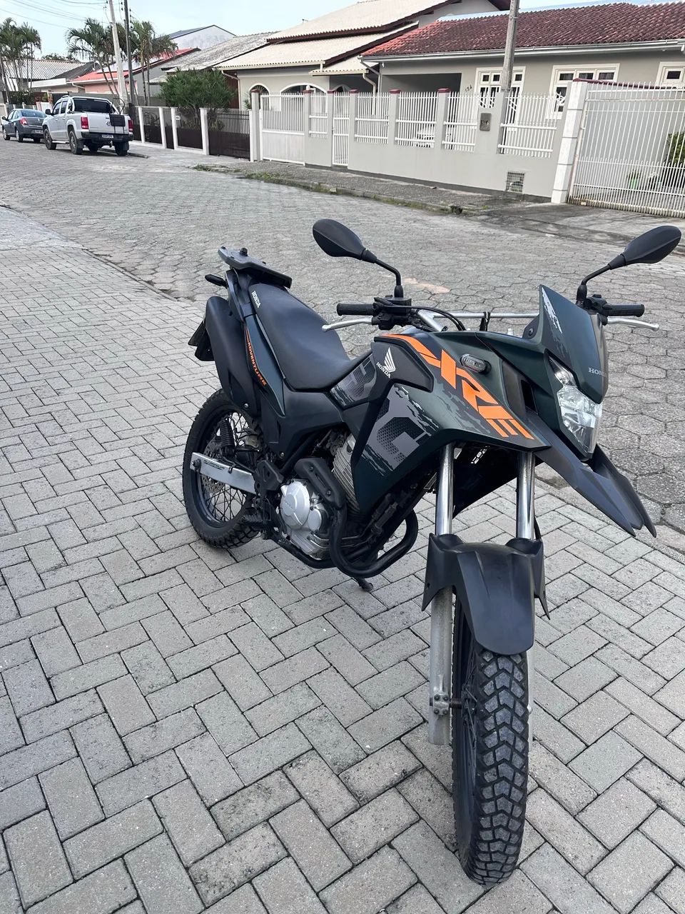 XRE 300
