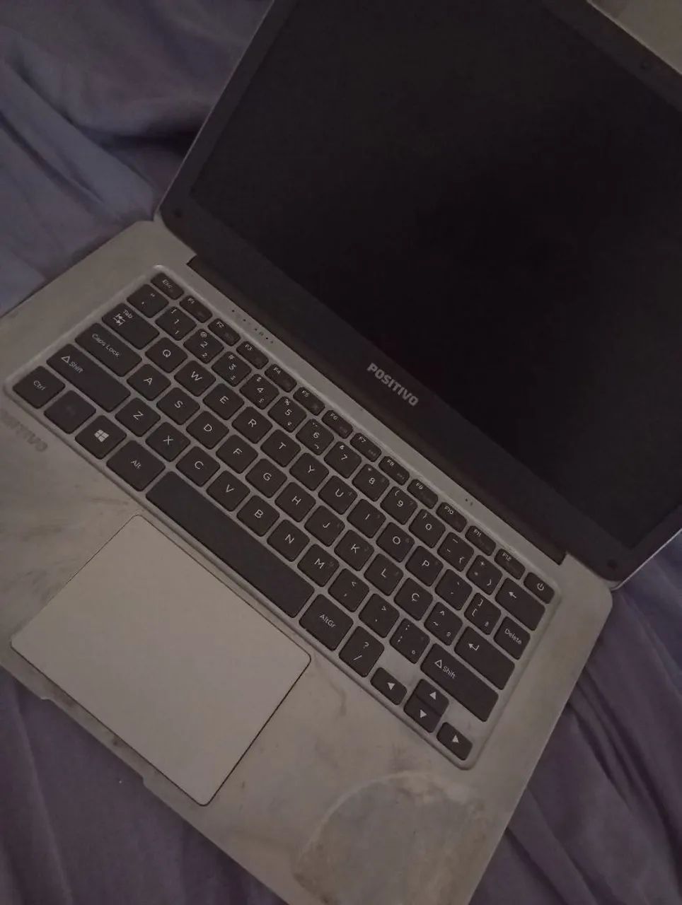 Notebook positivo para retirar peças.