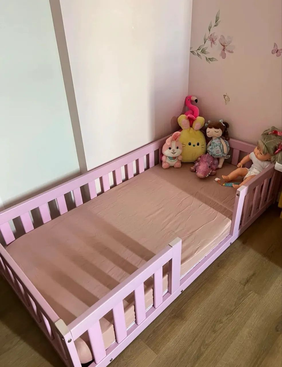 Cama infantil montessoriana com colchão 