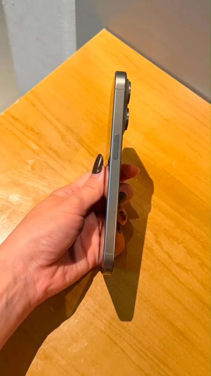 iPhone 15 pro - Foto 4