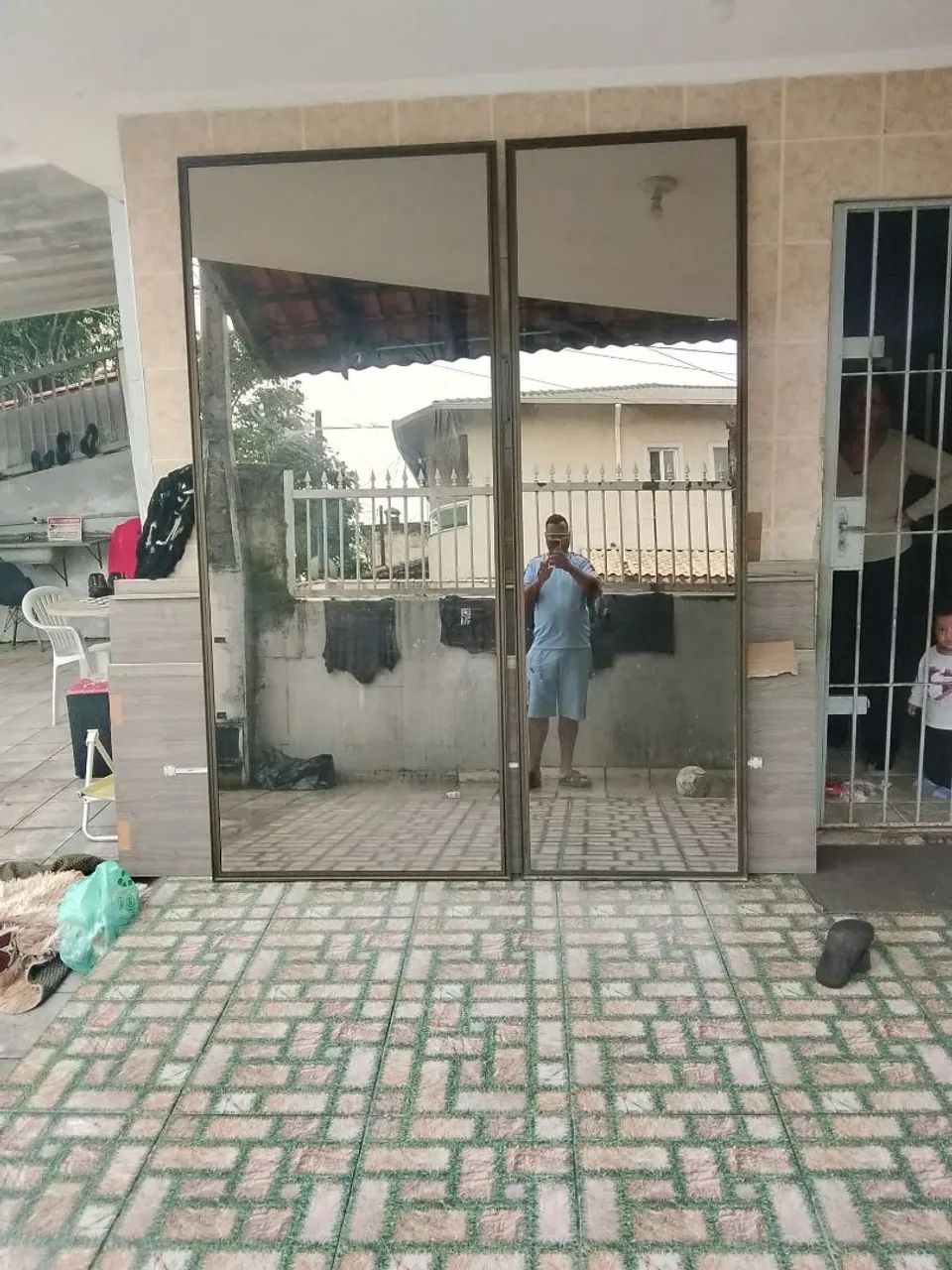 Vendo doas porta de espelho bronze 