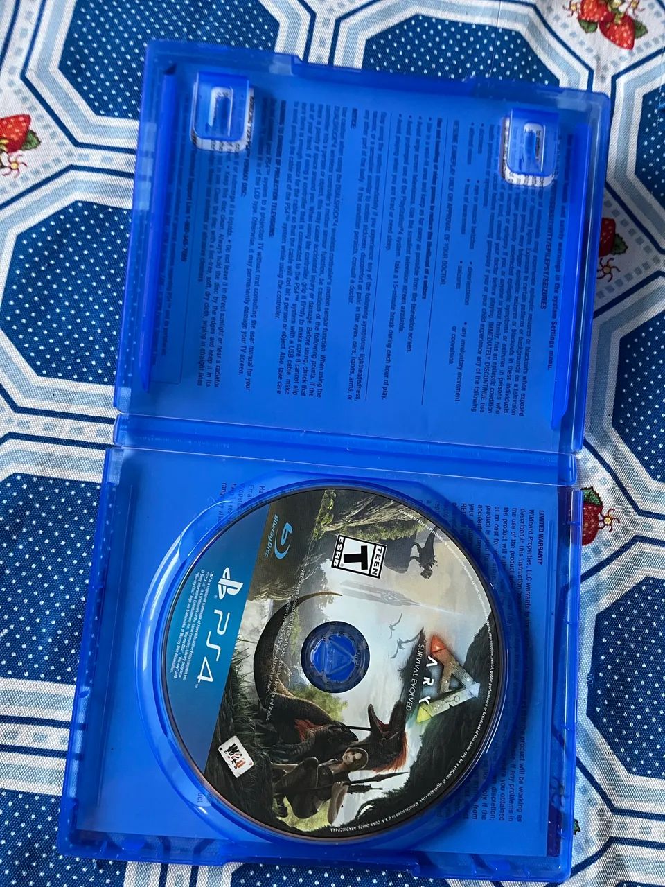 ARK SURVIVAL PS4  - Foto 2