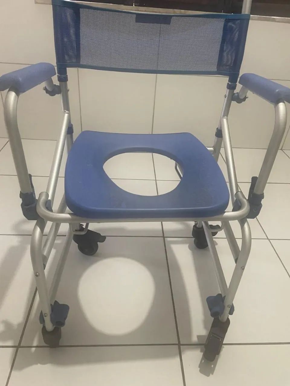 Cadeira de rodas de banho - Foto 3