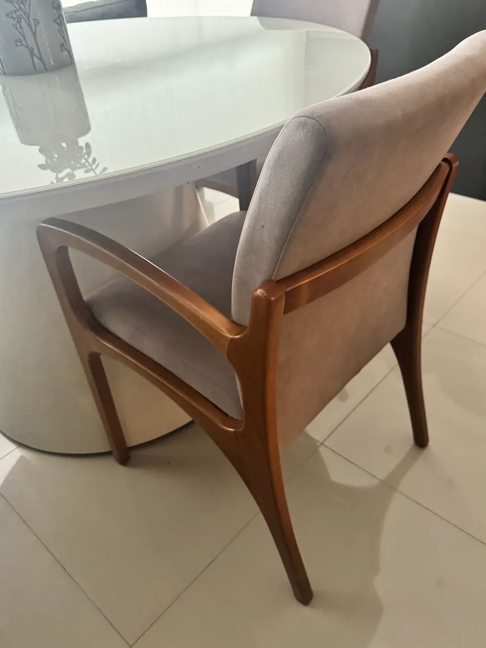 Vendo 2 cadeiras para mesa de jantar - Foto 3