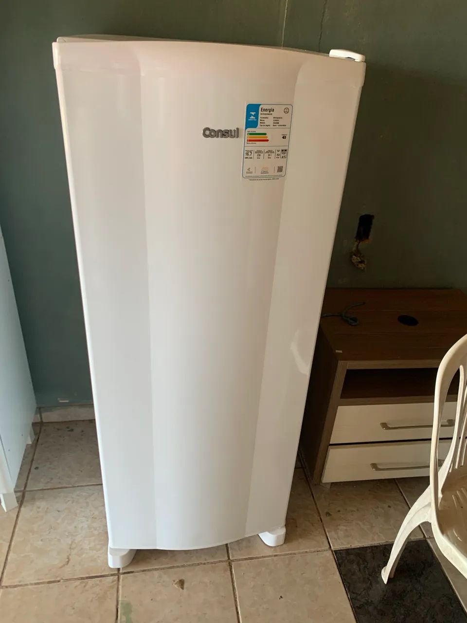 Vendo esse geladeira 3 meses de uso 