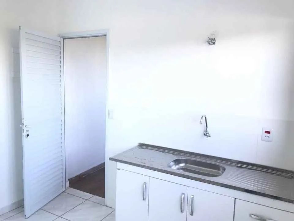Kitnet para aluguel com 25 m² e 1 quarto em Jardim Mendonça, Bauru - SP - Foto 2