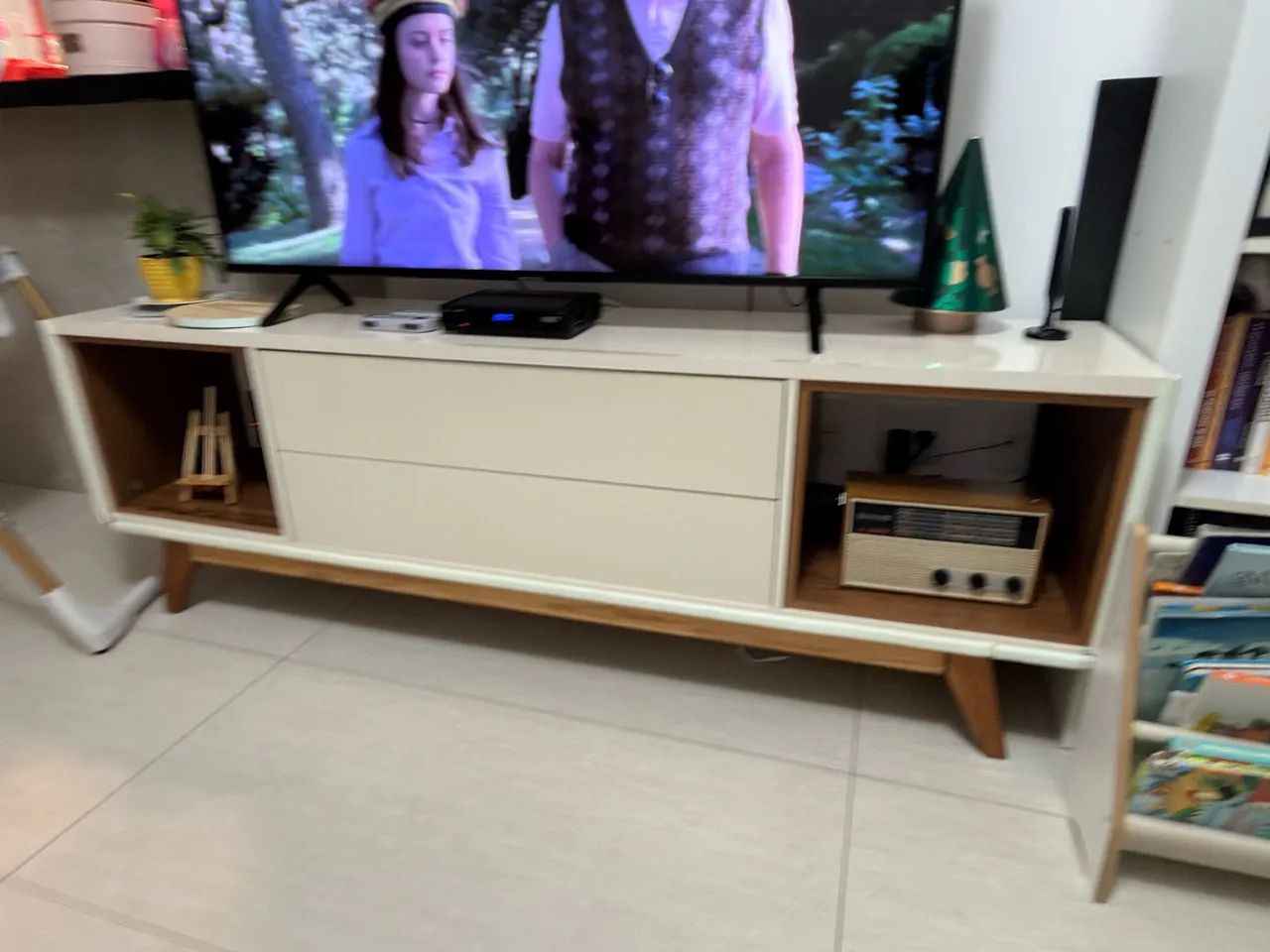 Rack elegante madeira e mdf