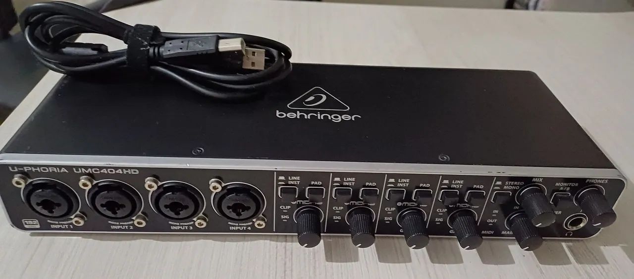INTERFACE DE AUDIO BEHRINGER UMC 404HD - Foto 2