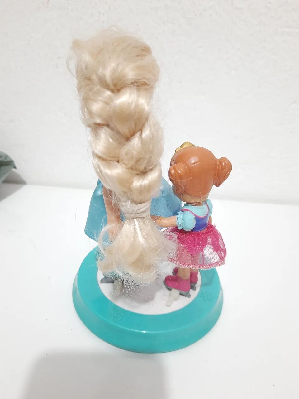 Boneca Elsa e Frozen  - Foto 2