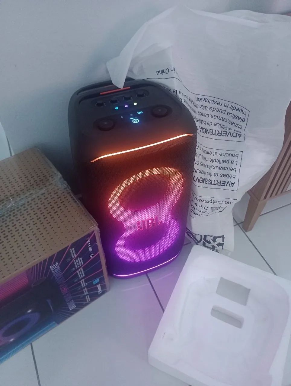 Vendo jbl party Box 320