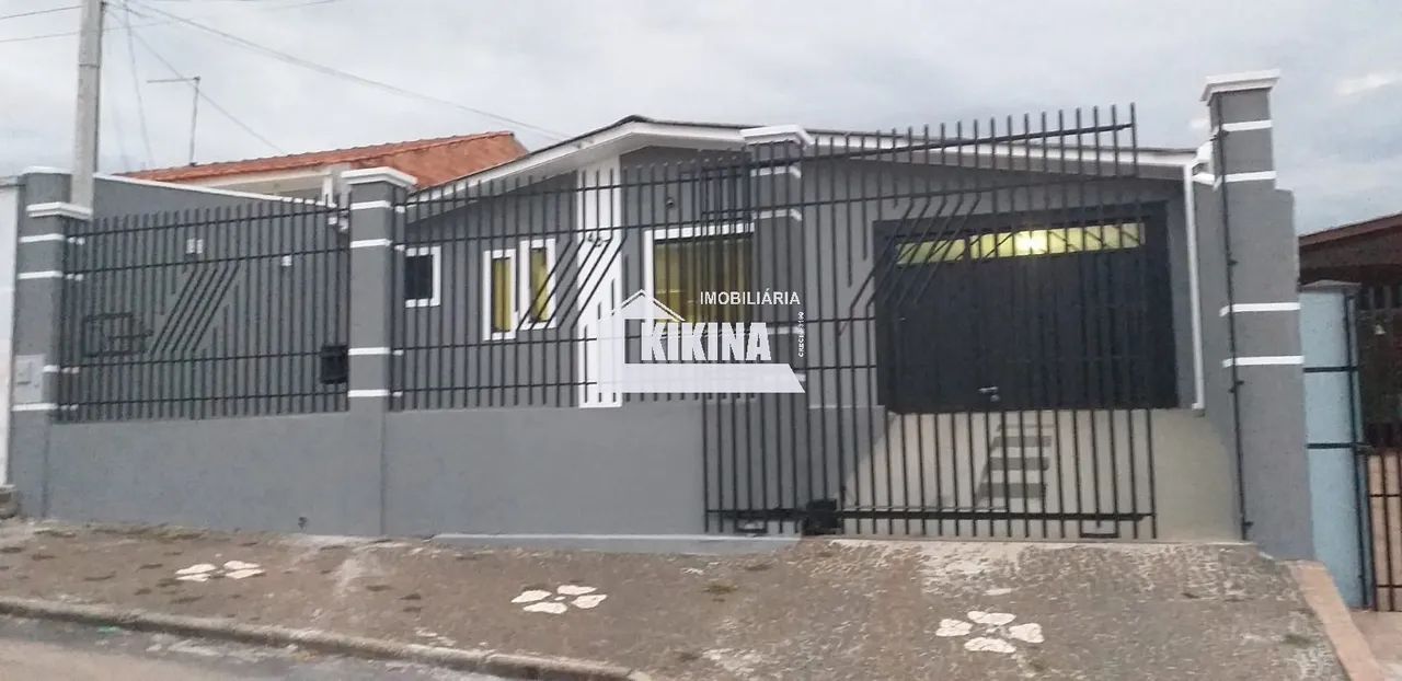 CASA À VENDA NO NEVES