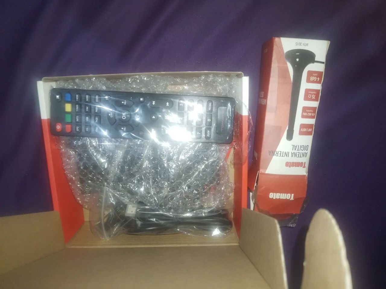 Televisão de tubo 29 com conversor Digital e antena - Foto 2