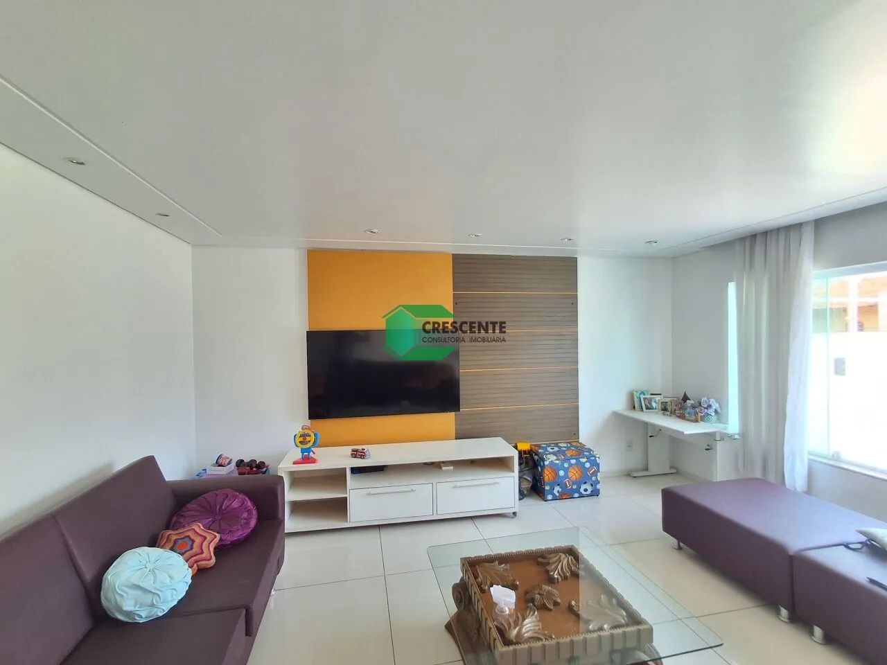 Sobrado á Venda 5 Quartos e 6 vagas - Foto 4