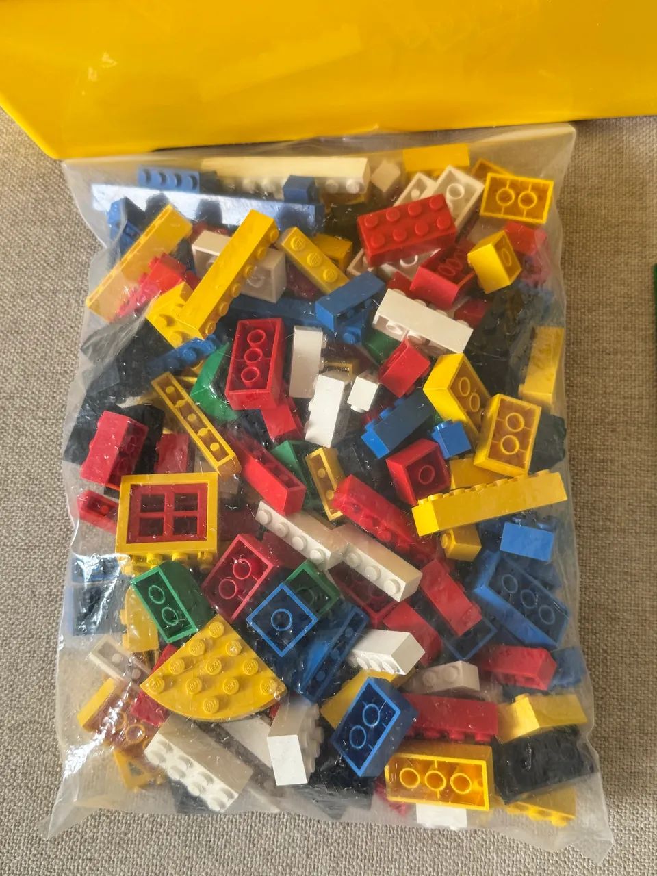 Caixa lego original + lote de 220 peças - Foto 2