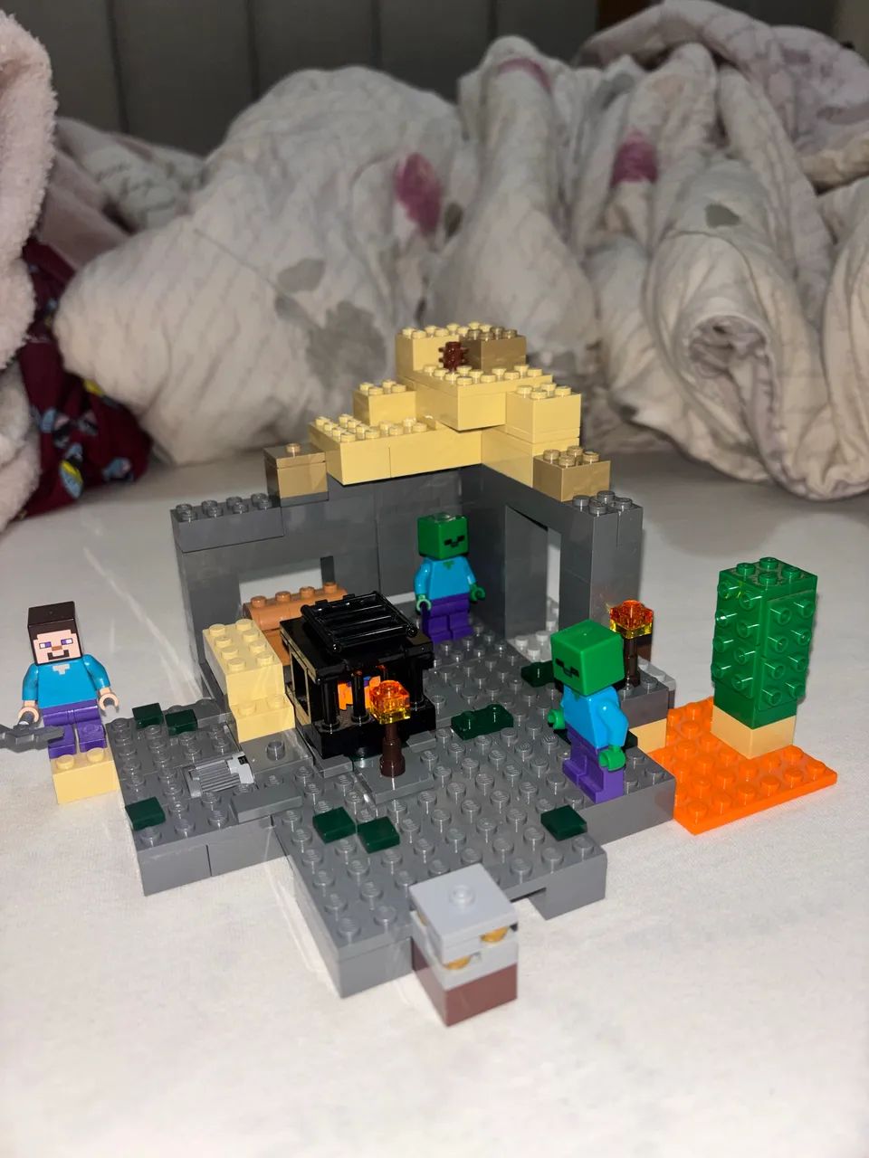 LEGO Minecraft A Masmorra (21119)