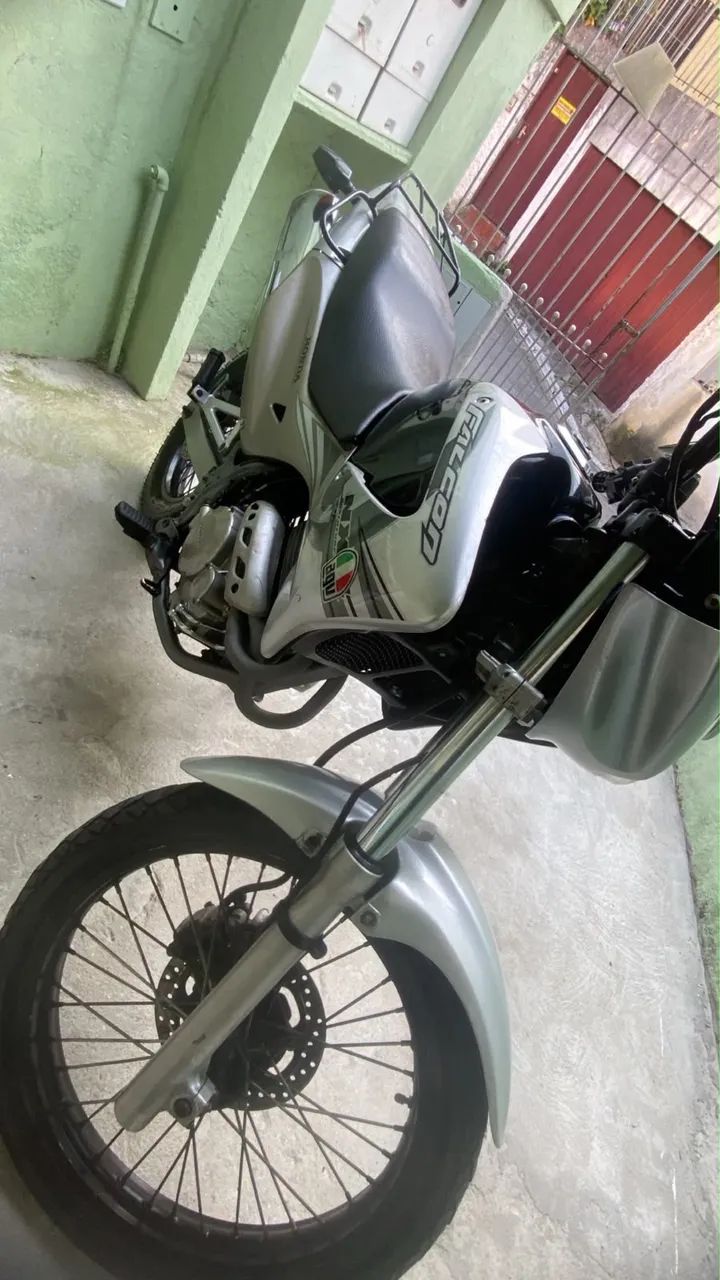 Honda Falcon NX4  - Foto 2