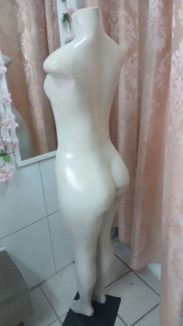 Manequim feminino corpo inteiro  - Foto 3