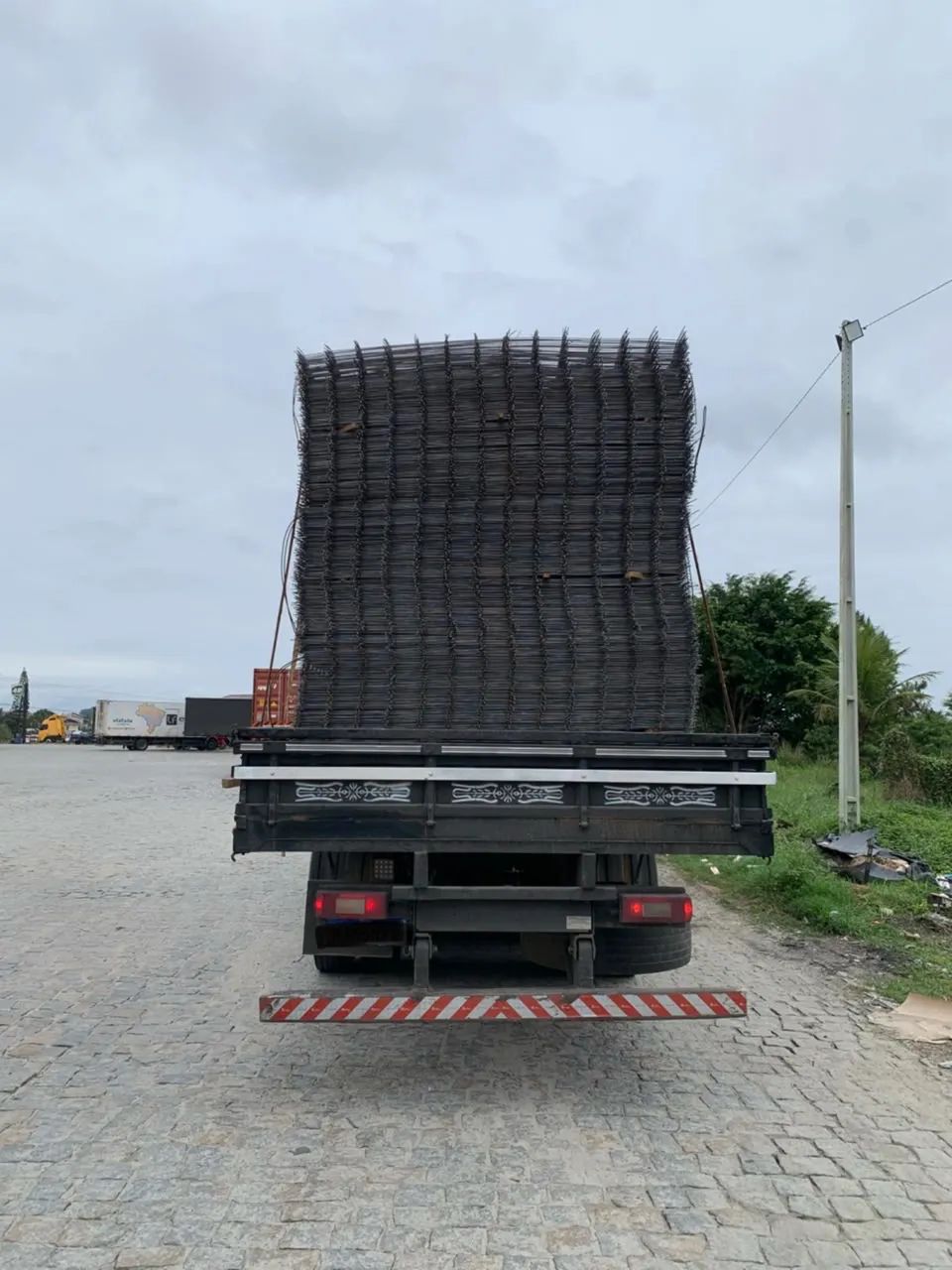 Volvo VM 260 8x2 - Foto 2