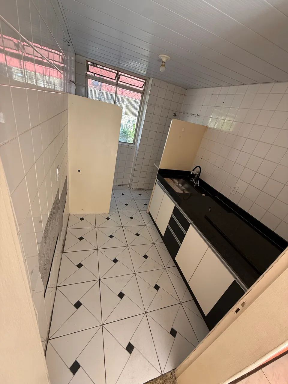 APARTAMENTO 2 QUARTOS ÓTIMA LOCALIZAÇÃO  - Foto 3