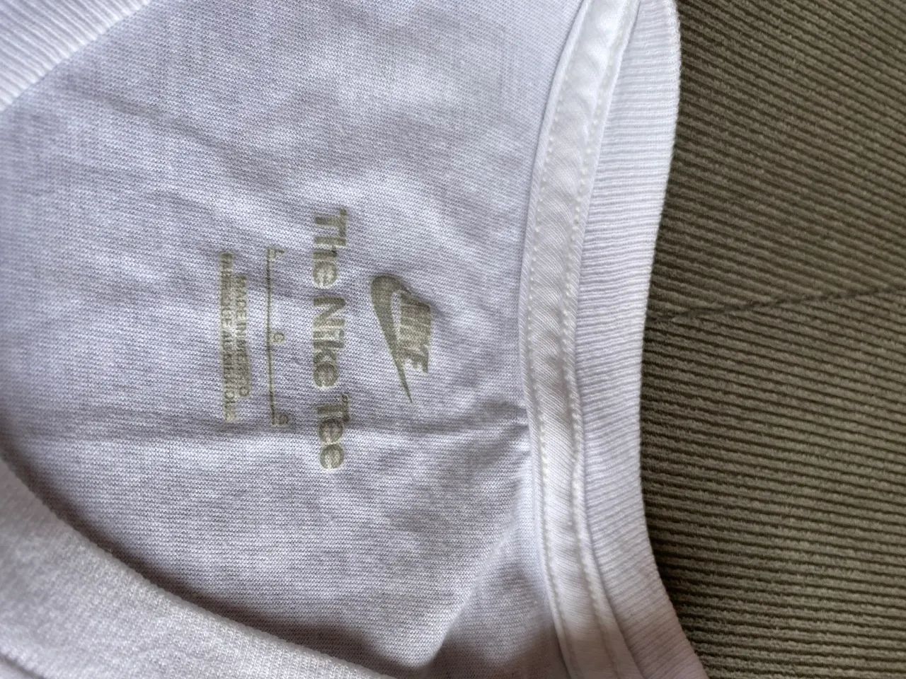 Camiseta Nike Branca - Foto 4
