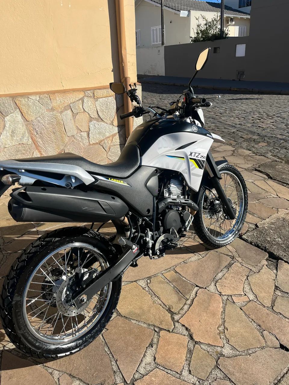 Lander 250cc 20/20