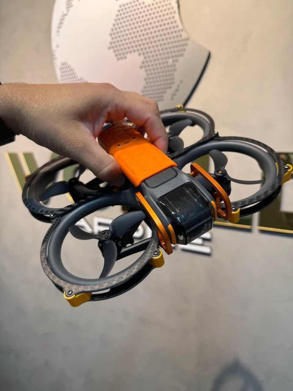 DJI AVATA 2 COMBO FLY MORE - Foto 2