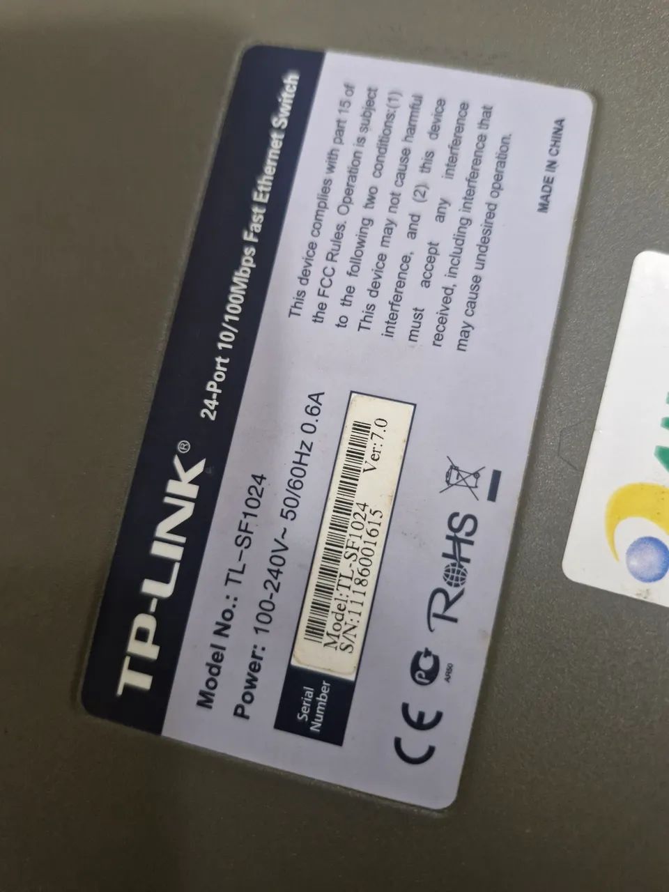 TP-Link TL-SF1024 é um Switch de rack de 24 portas 10/100Mbps. - Foto 4