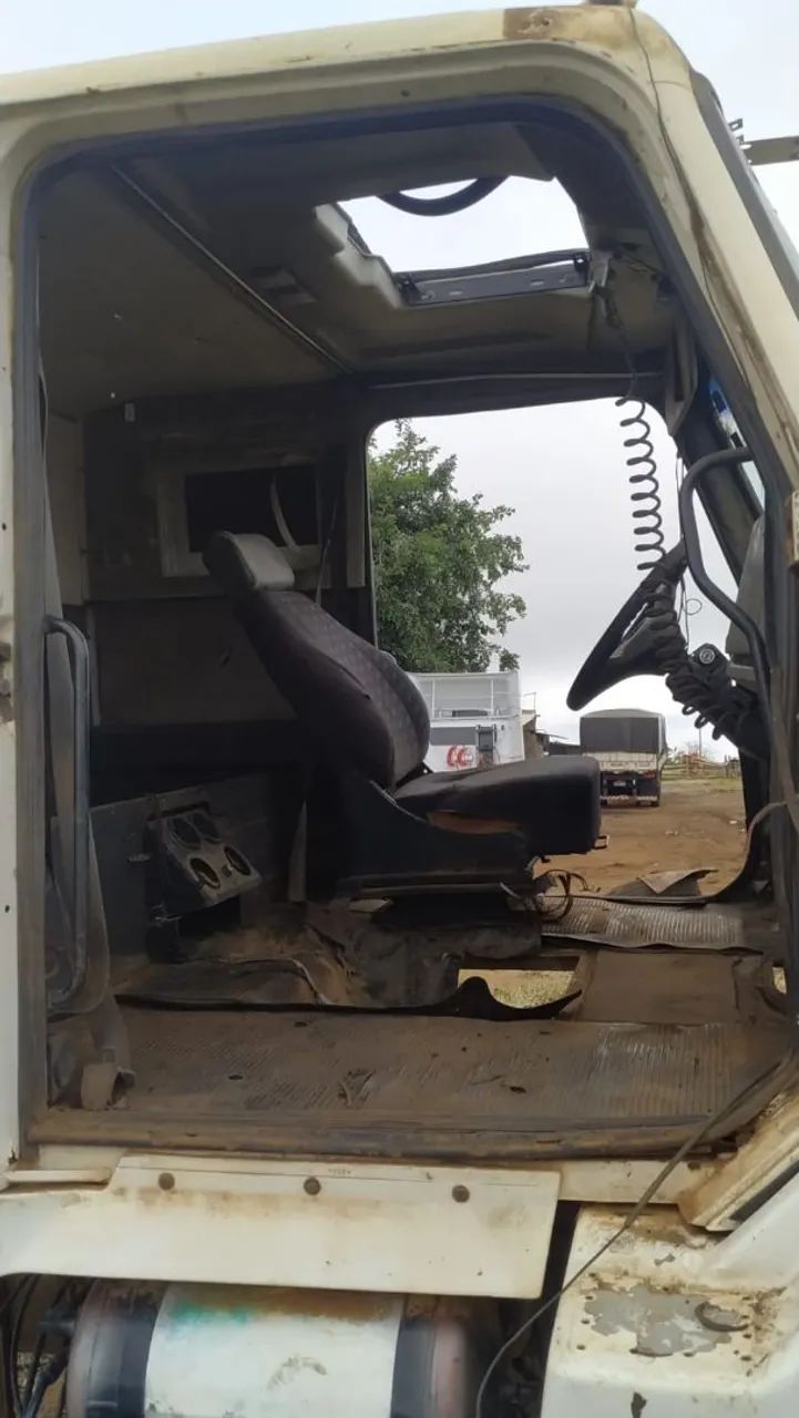 Vende ou troca volvo  - Foto 5