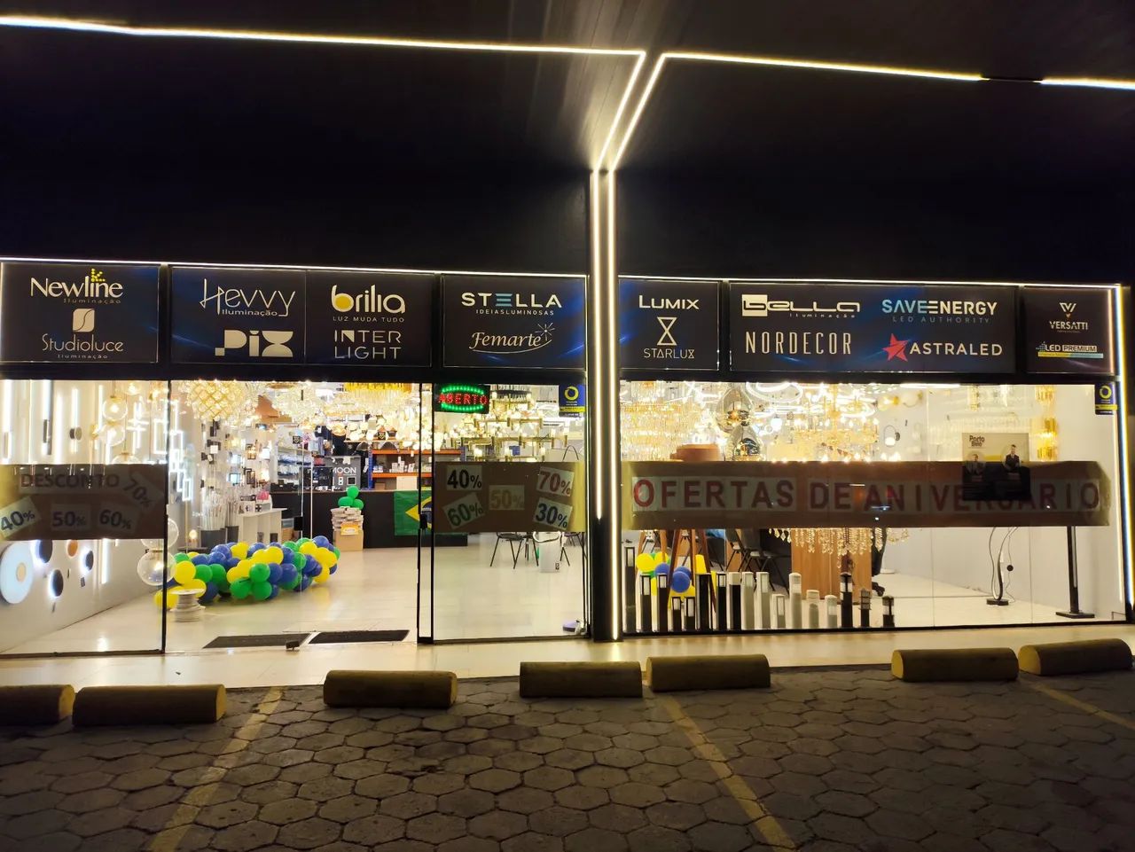 Loja de iluminação e materiais elétricos com mais de 2 milhões em estoque.
