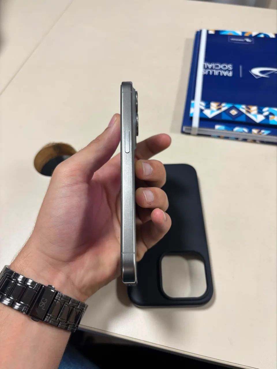 Iphone 15 pro  - Foto 3