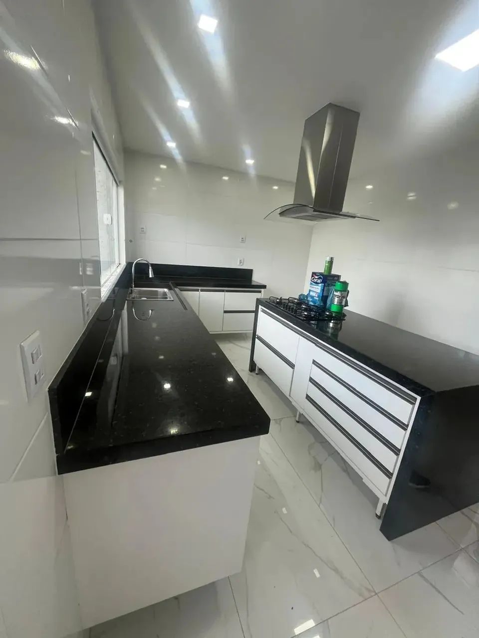 Casa á venda em Vale Palmeiras