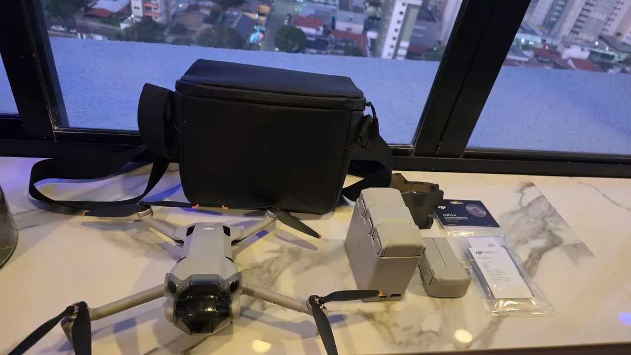 Drone dji mini 4 pro plus ( baterias 52 minitos)