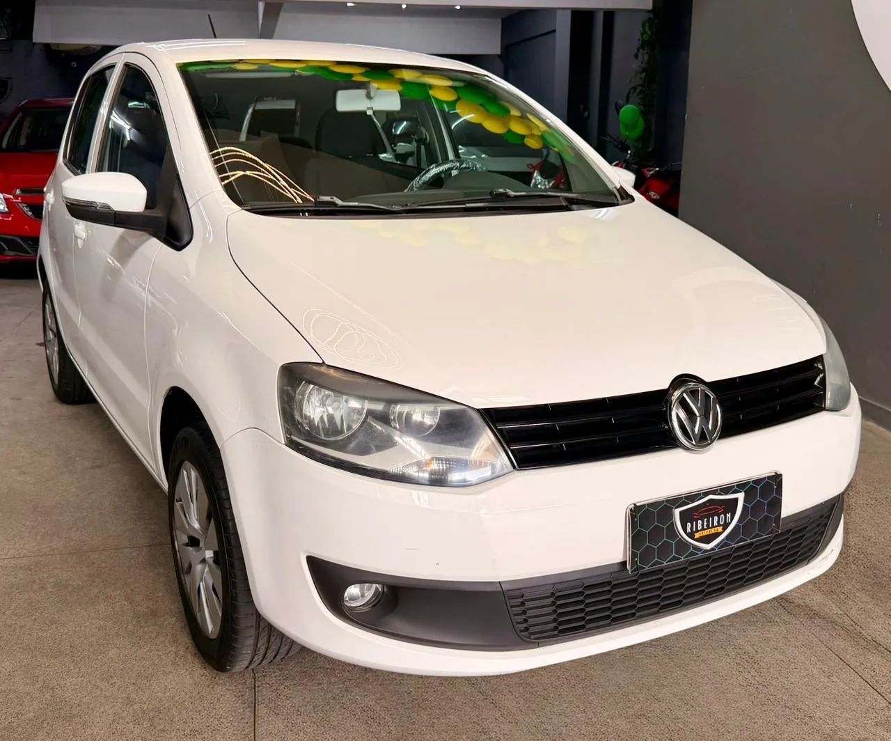 Volkswagen Fox Fox 1.6 Mi I MOTION Total Flex 8V 5p 2014