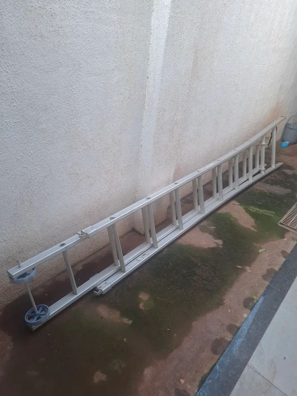 Escada extensivel - Foto 2
