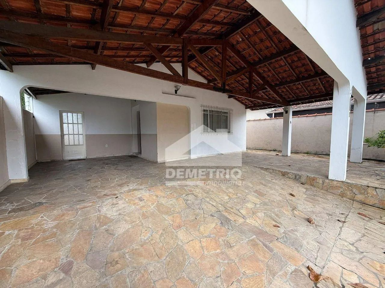 Casa 3 Dormitórios Guaratinguetá - Foto 2