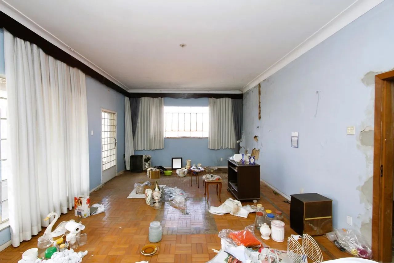 Casa à Venda - Caiçaras, 6 Quartos, 370 m2