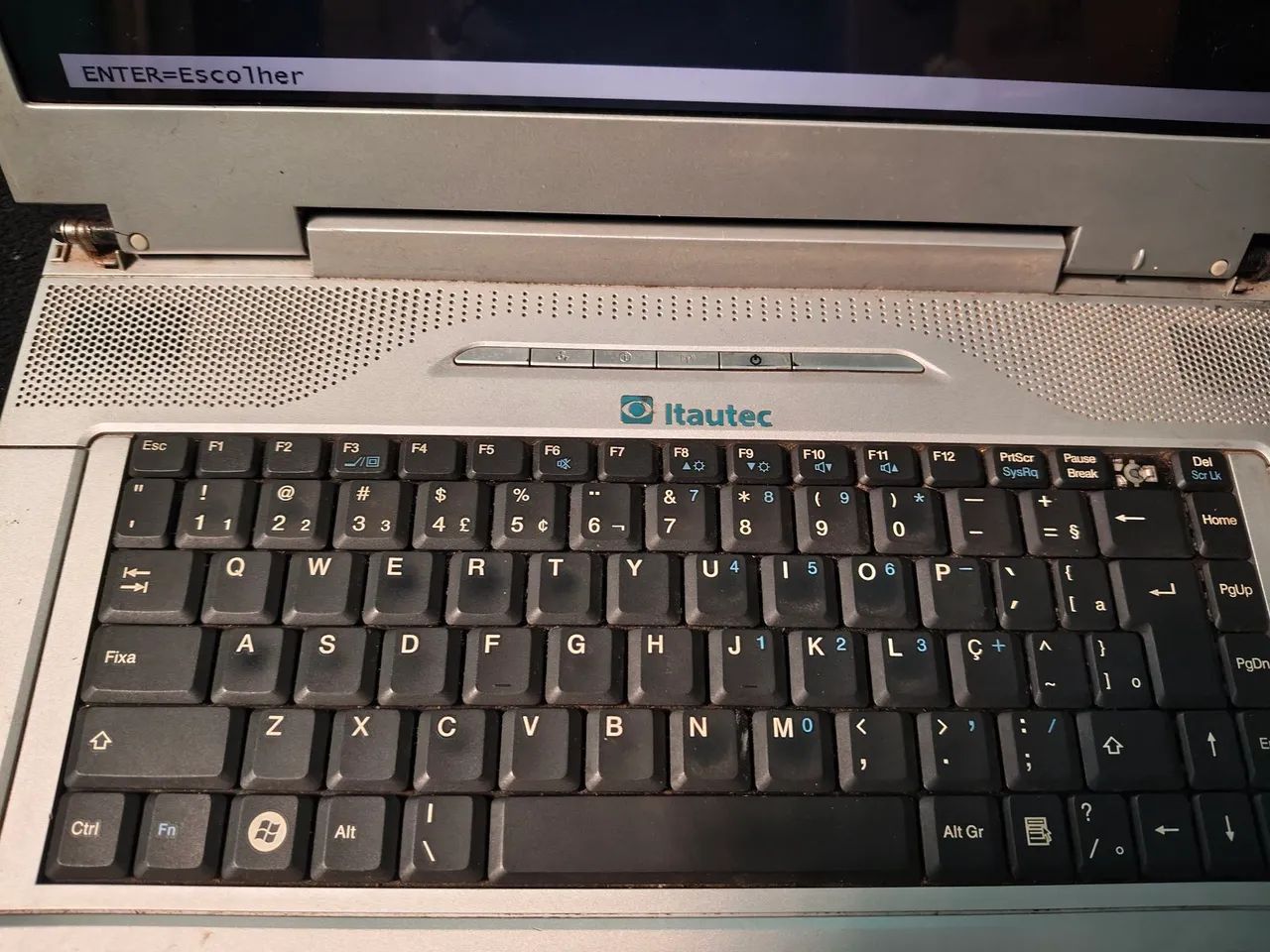Notebook Itautec para concerto ou retirada de peças - Foto 3