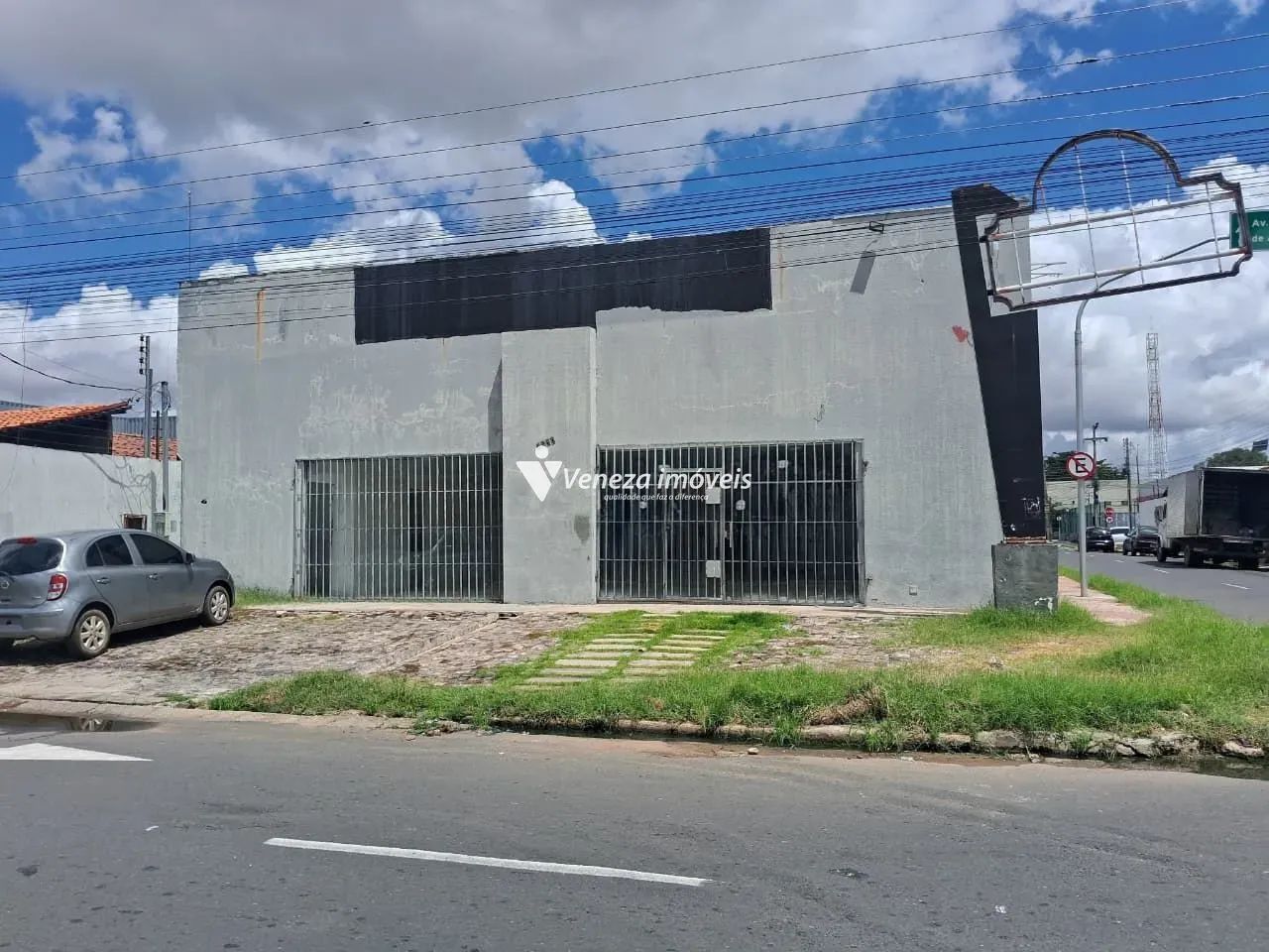 Galpão comercial de esquina para aluguel no Dirceu - Foto 2
