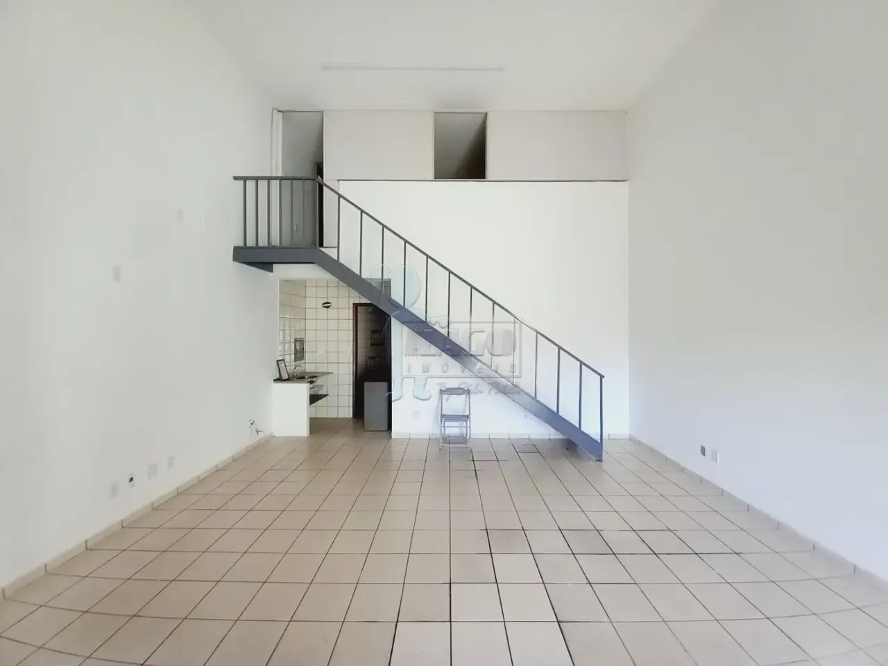 Escritório comercial de 67m² para locação - Centro