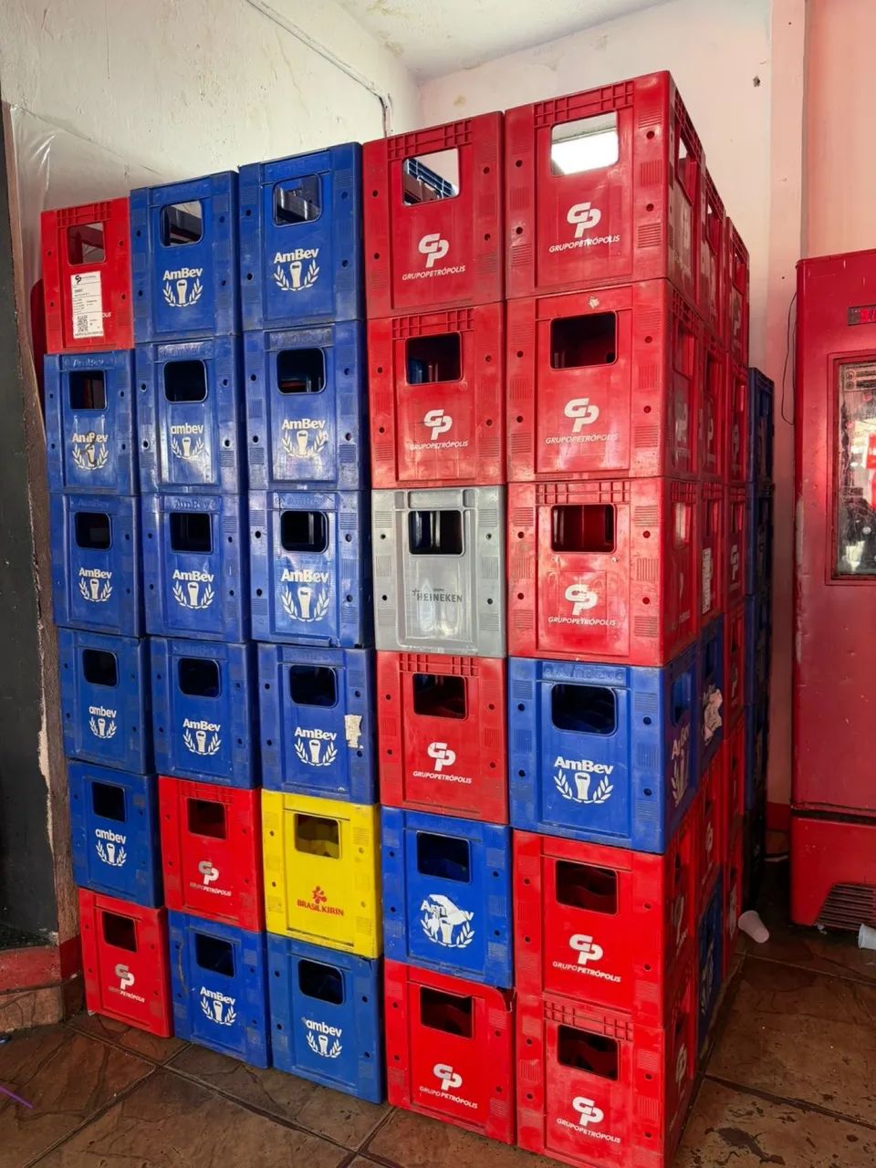 VENDE-SE GRADE DE CERVEJA 