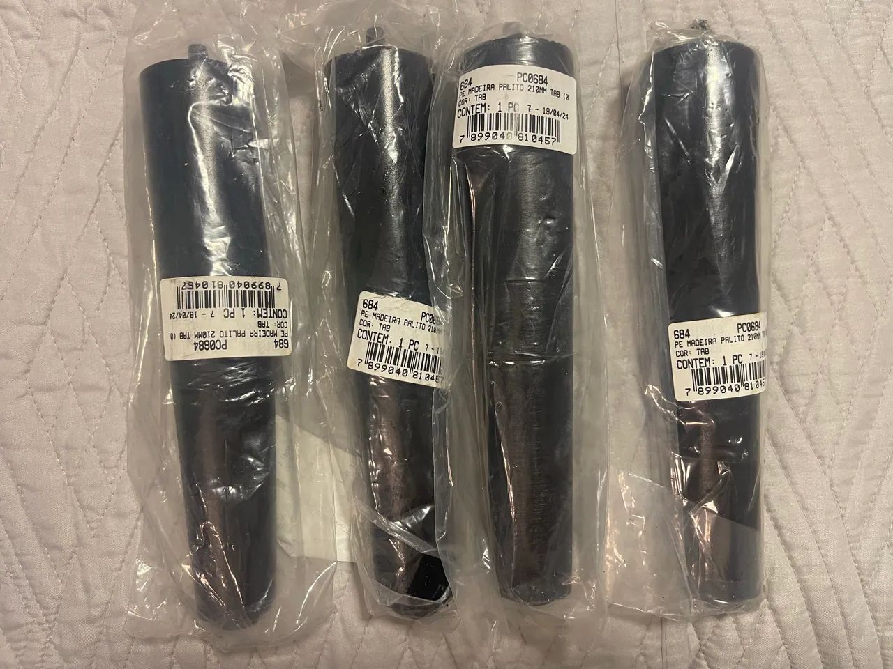 Kit 4 Pés de madeira para móveis