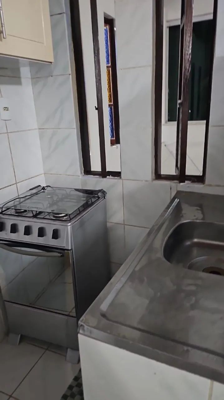 Lindo quarto e sala no Farol de Itapoan - Foto 2