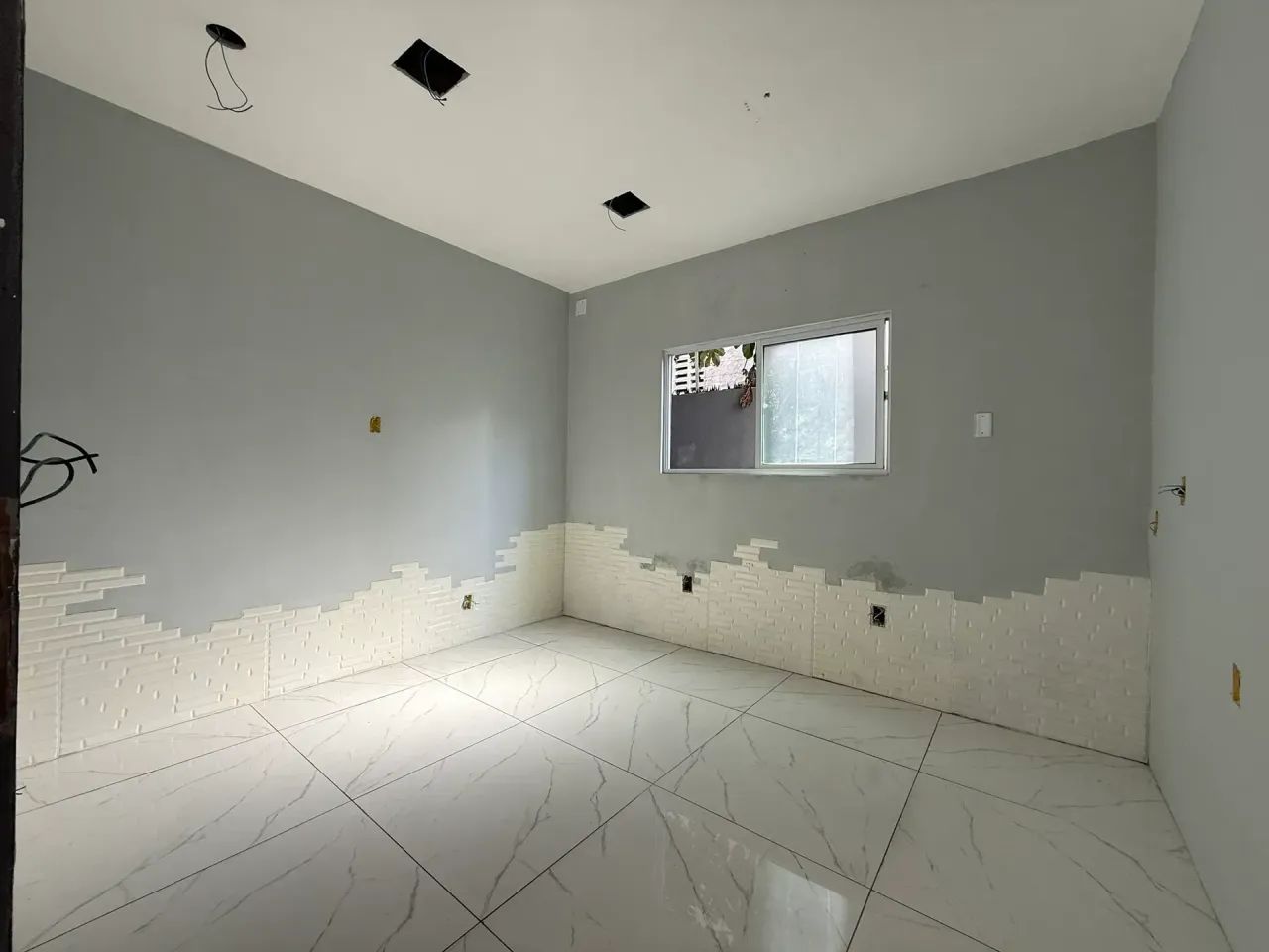 Ponto Comercial com garagem tendo 500m2 2 banheiros salas e area ampla - Foto 3