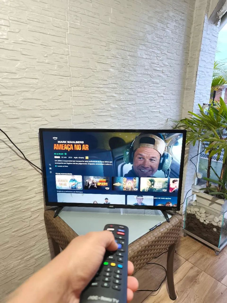 SMART TV 32 POLEGADAS ROKU IMPECÁVEL - Foto 4