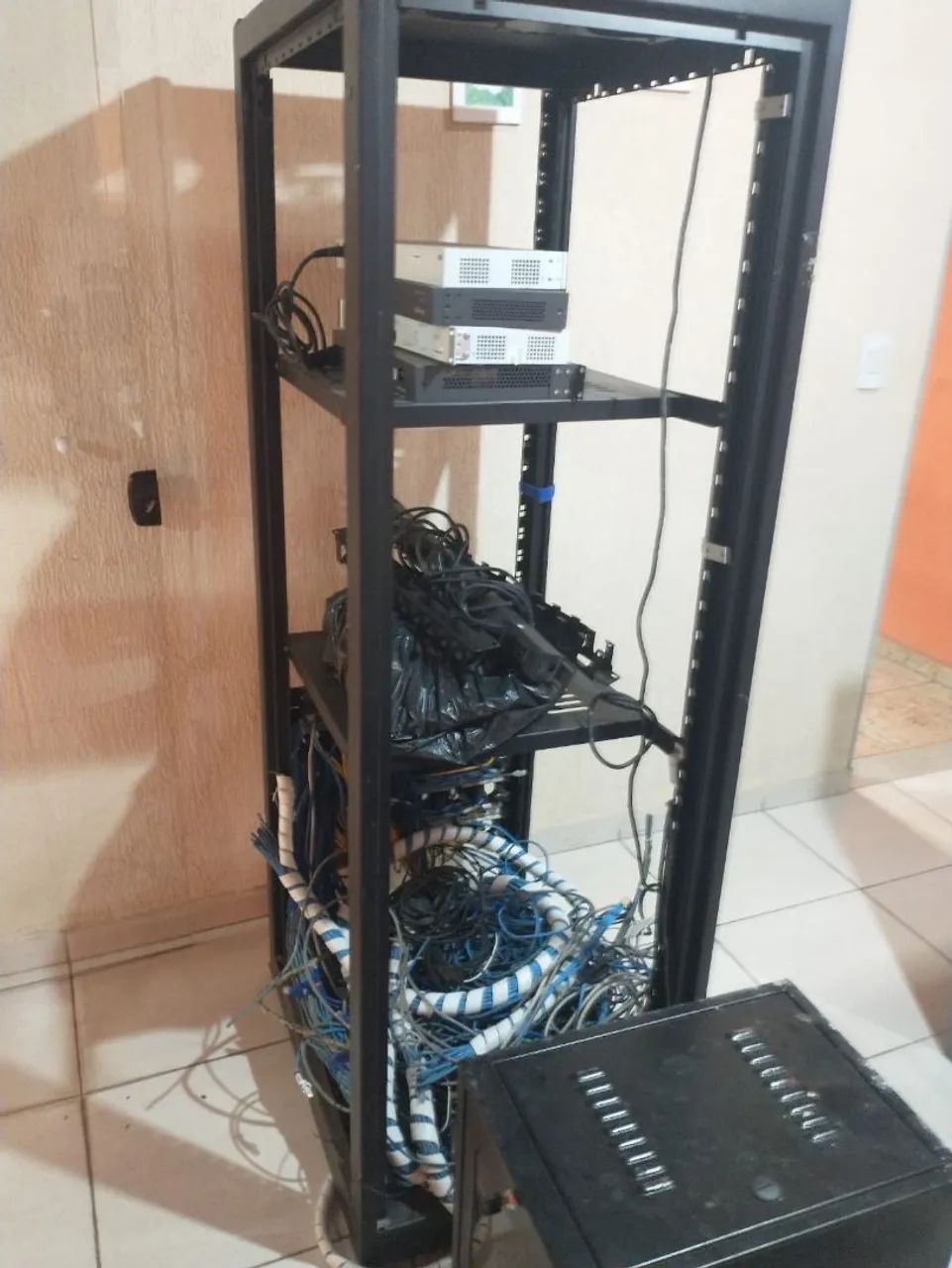 Rack montado para servidor - Foto 3
