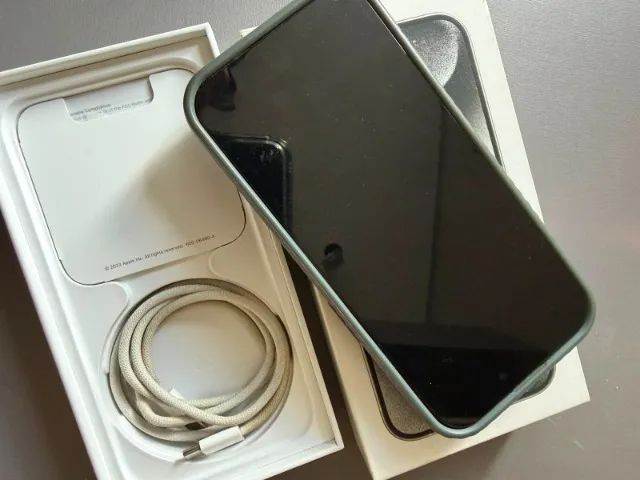 Iphone 15 pro branco, perfeito estado